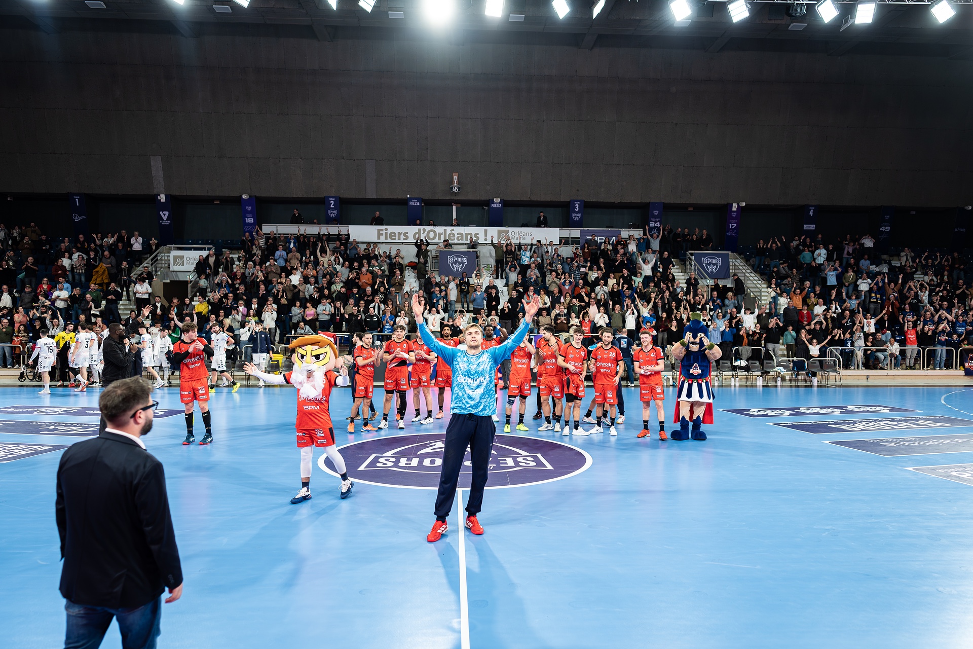 DSC00059.jpg_compressed