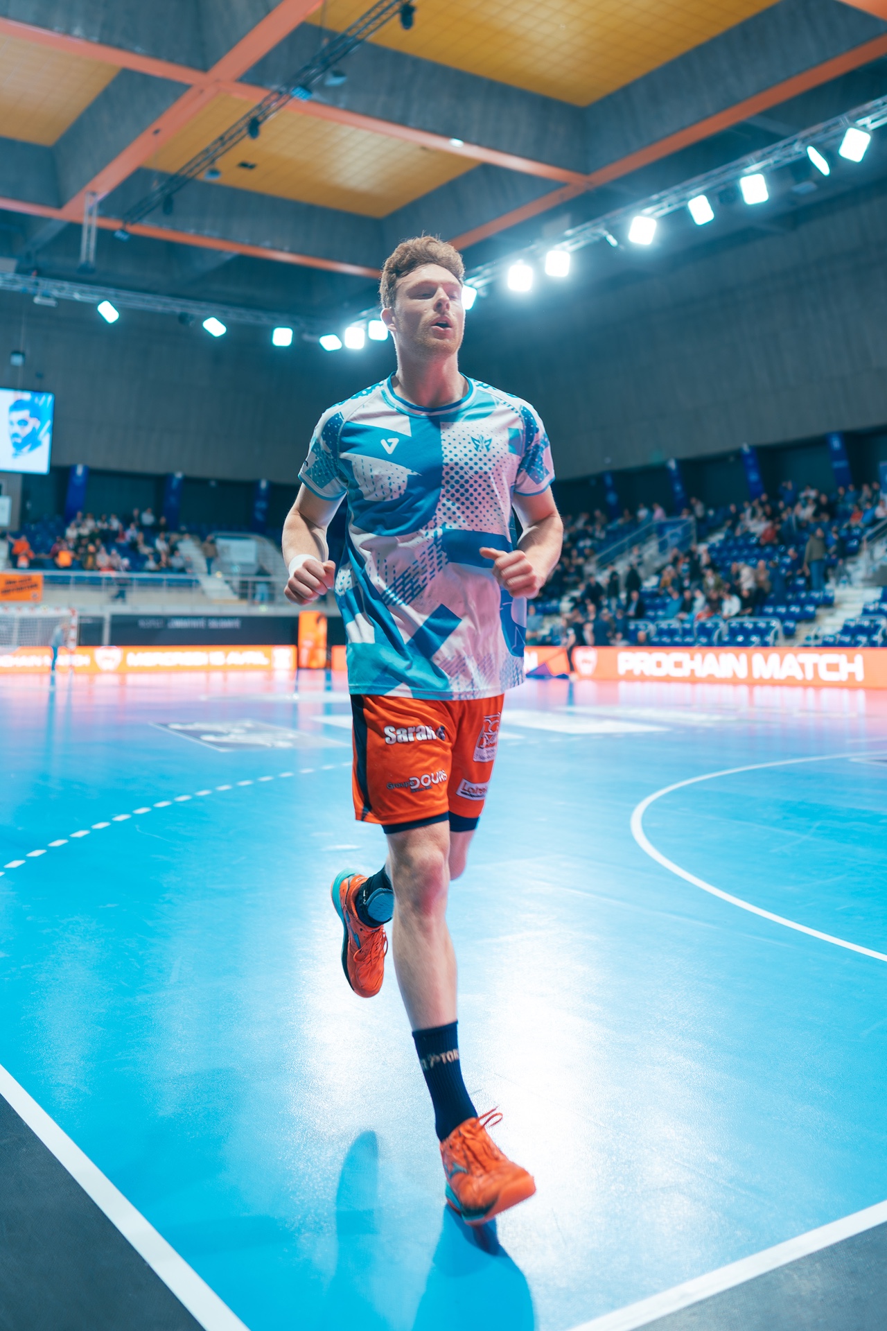 DSC00083.jpg_compressed