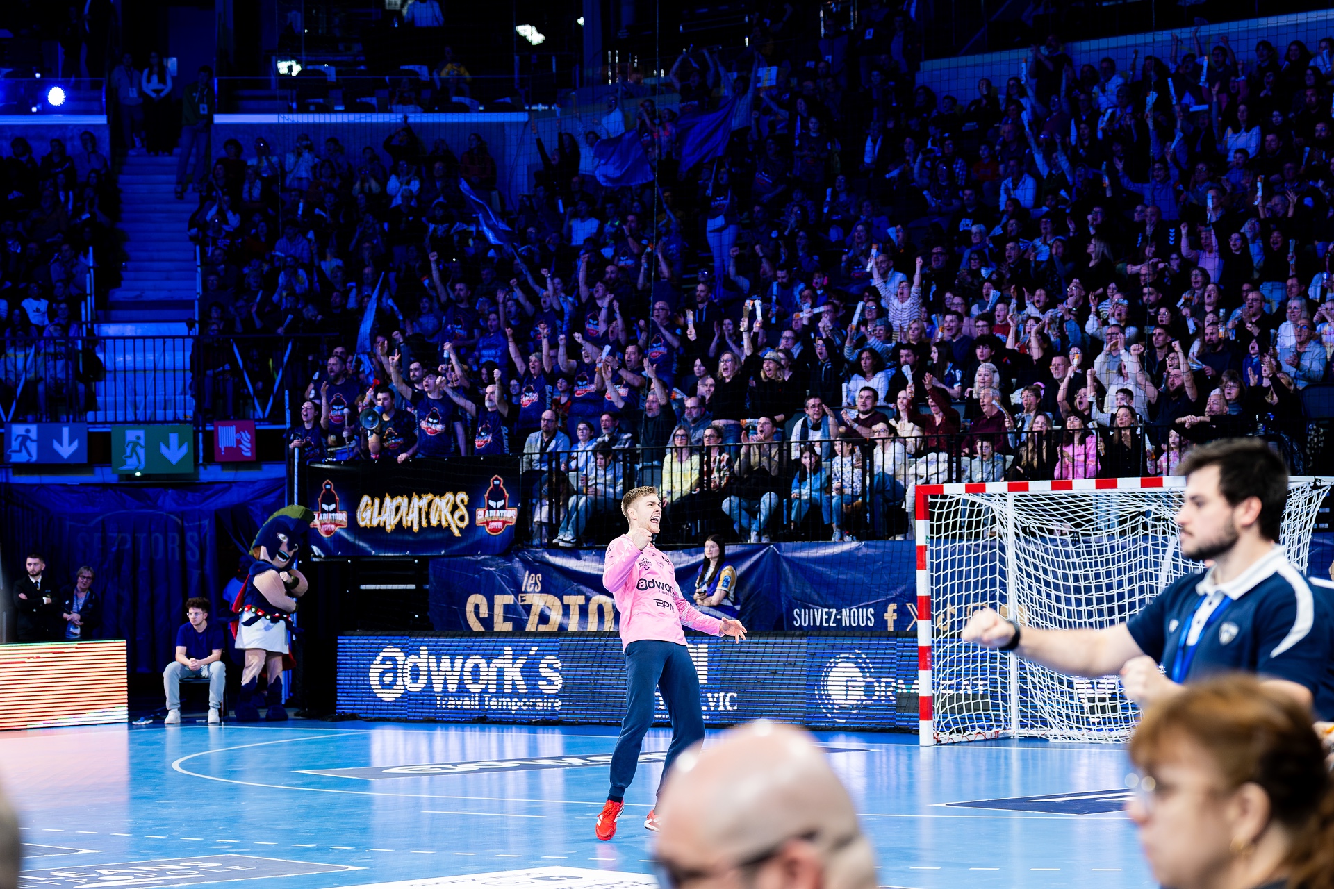 DSC00560.jpg_compressed