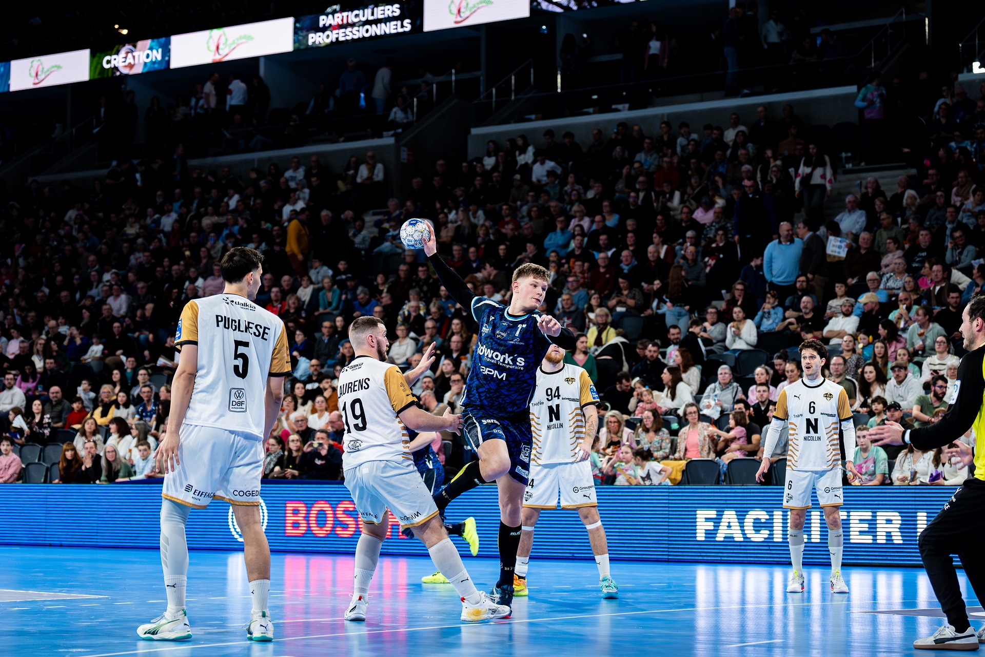 DSC00875.jpg_compressed