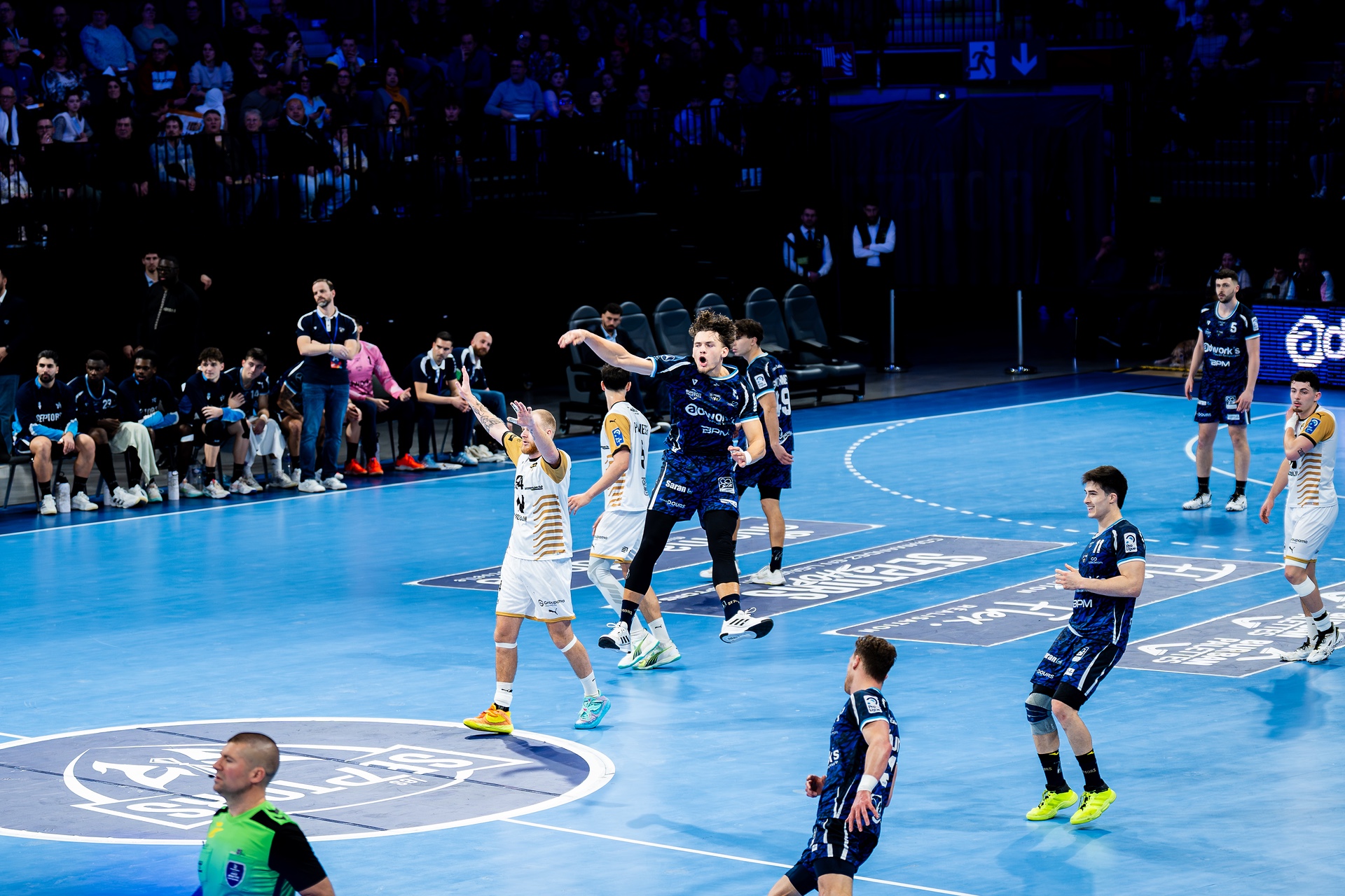 DSC01117.jpg_compressed