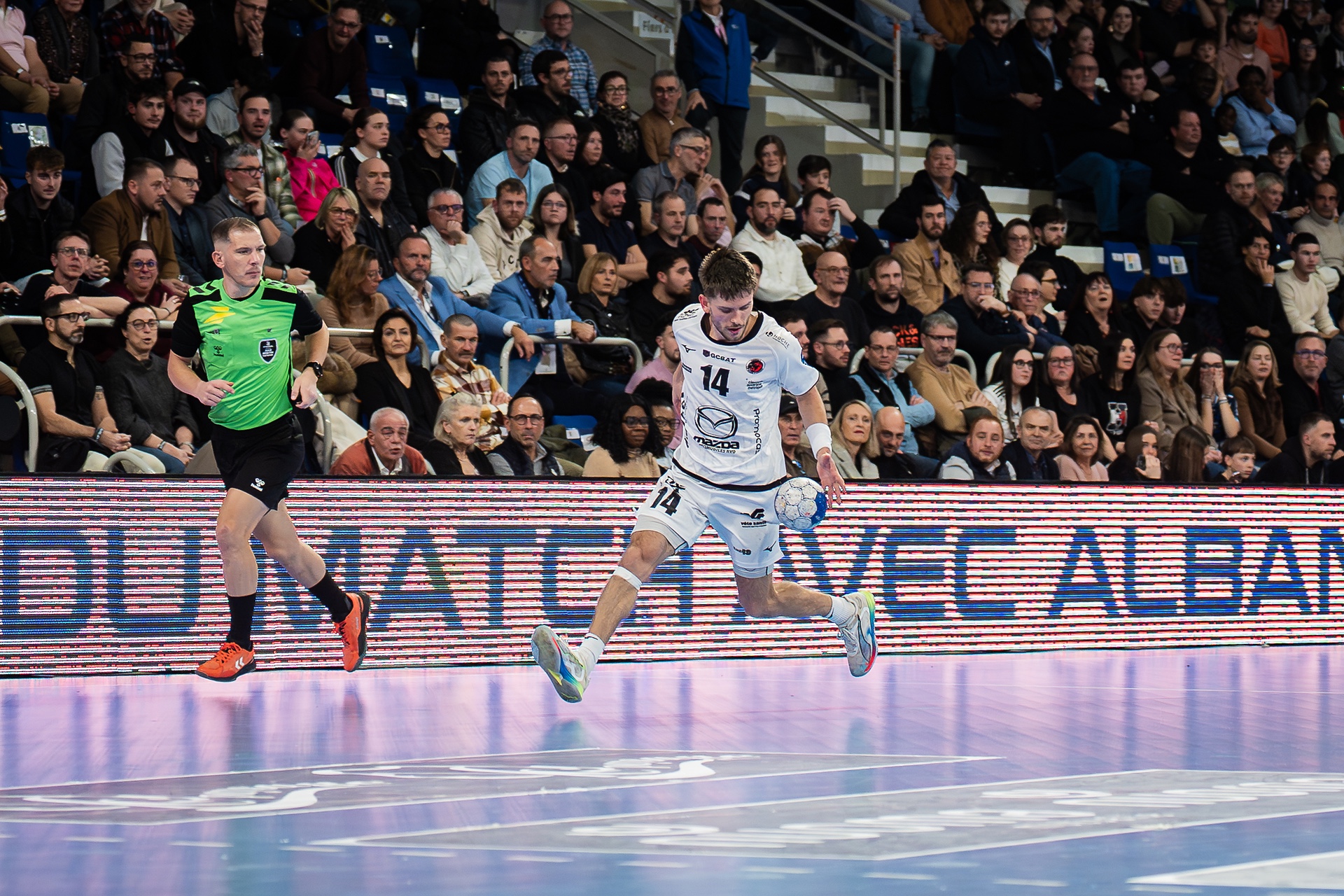 DSC01125-3.jpg_compressed