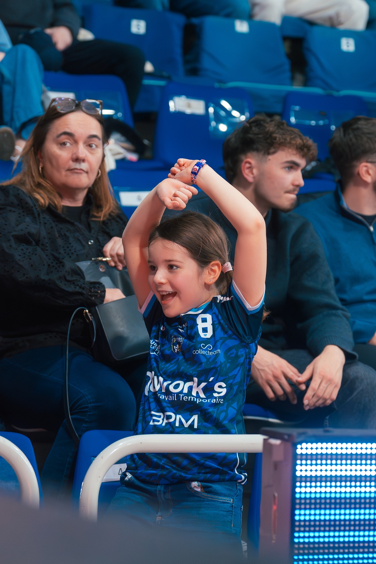 DSC01135.jpg_compressed