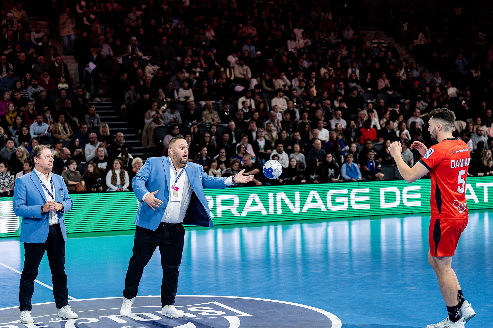 DSC01157.jpg_compressed