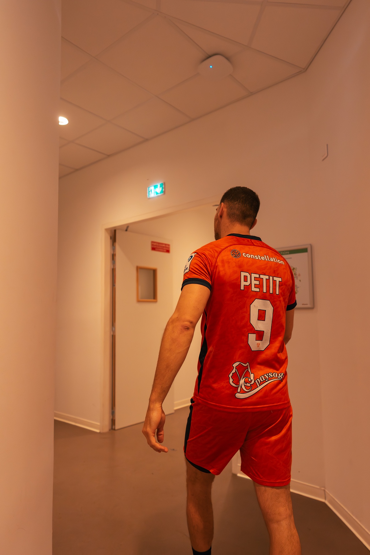 DSC01160.jpg_compressed