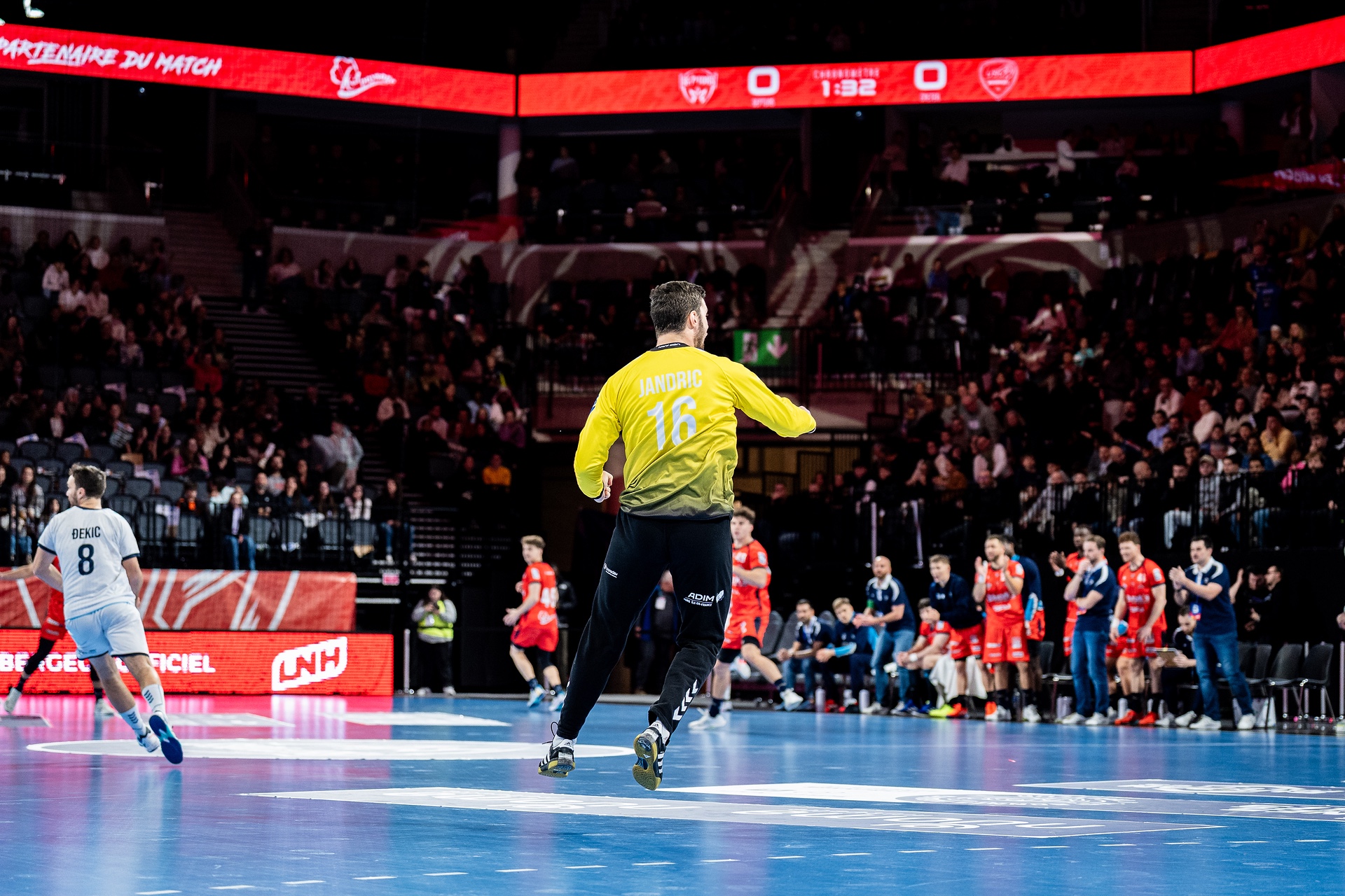 DSC01196.jpg_compressed