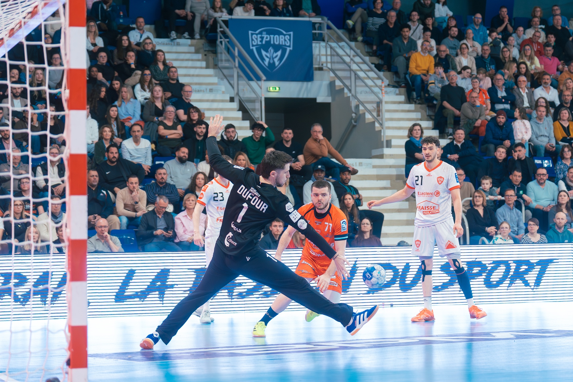 DSC01257.jpg_compressed