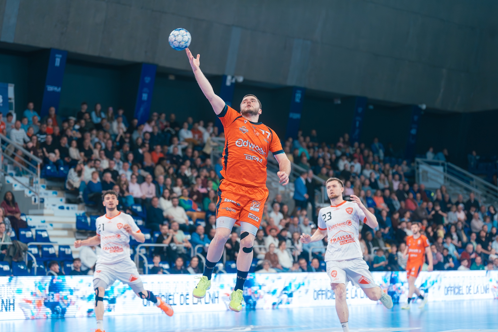 DSC01280.jpg_compressed