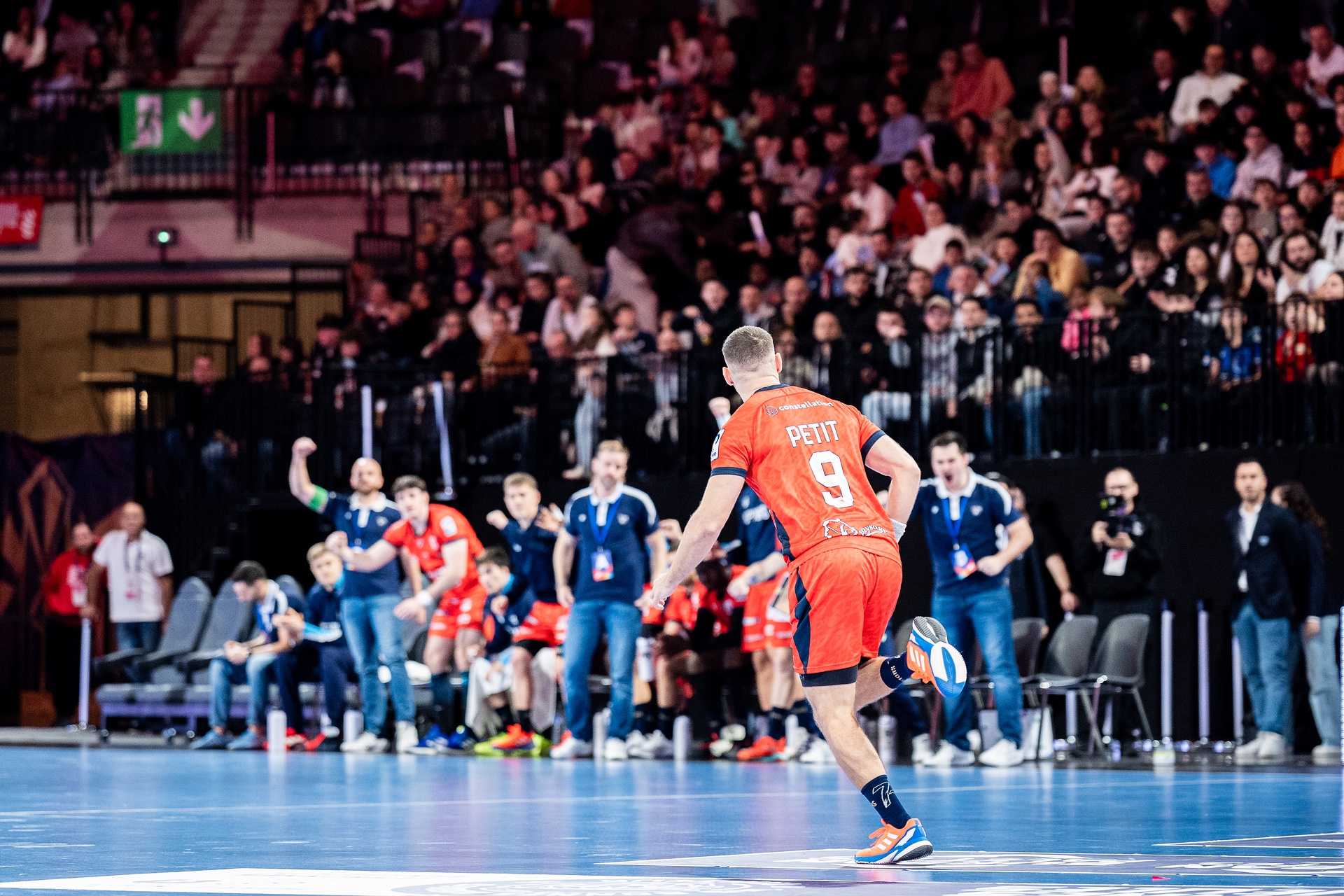 DSC01281.jpg_compressed