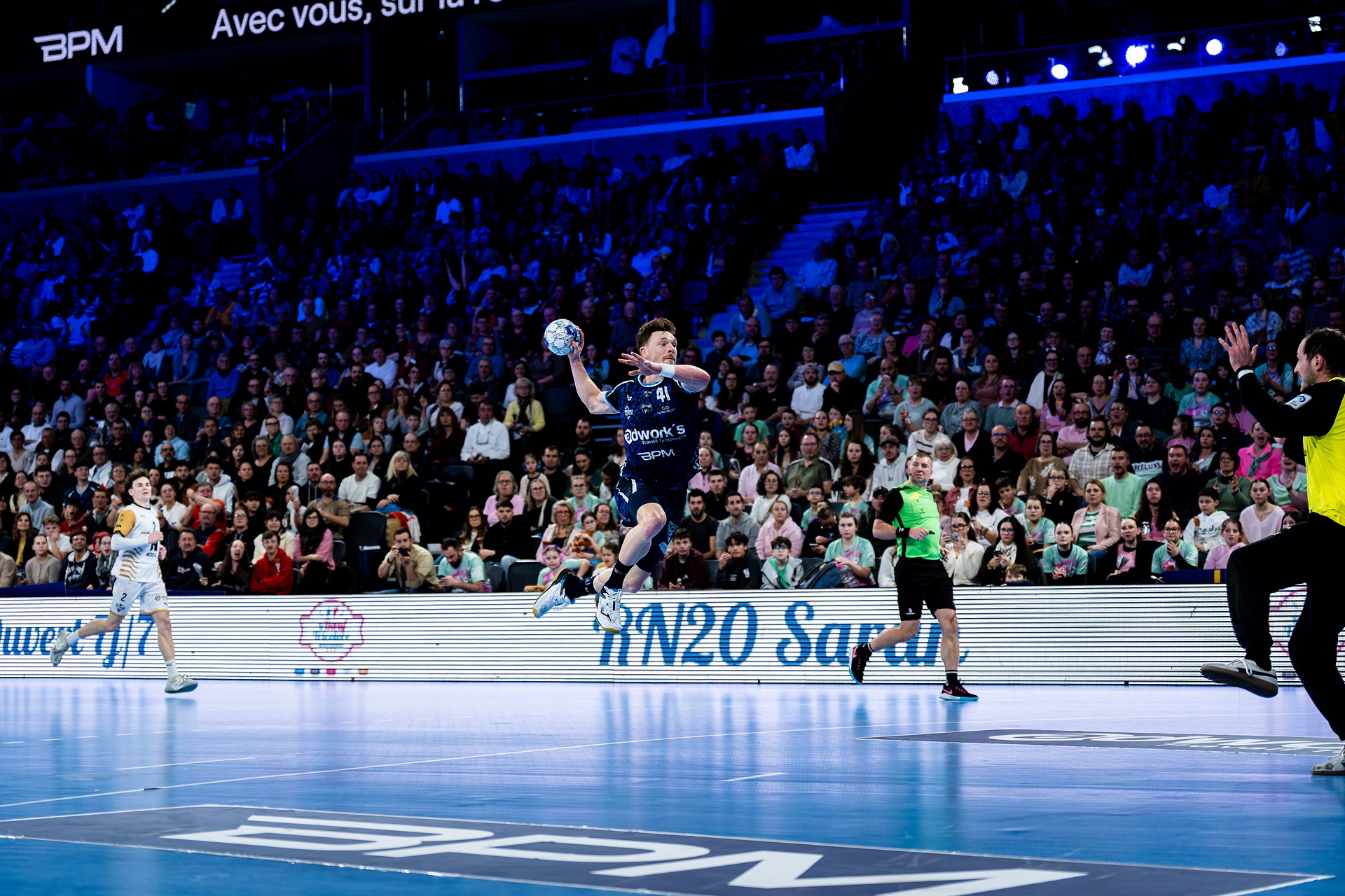 DSC01312.jpg_compressed