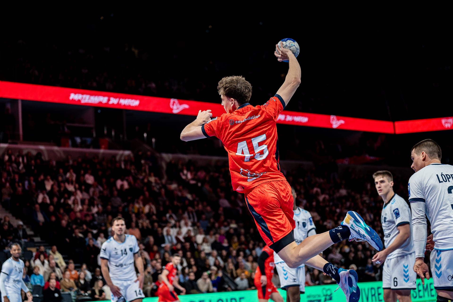 DSC01360.jpg_compressed