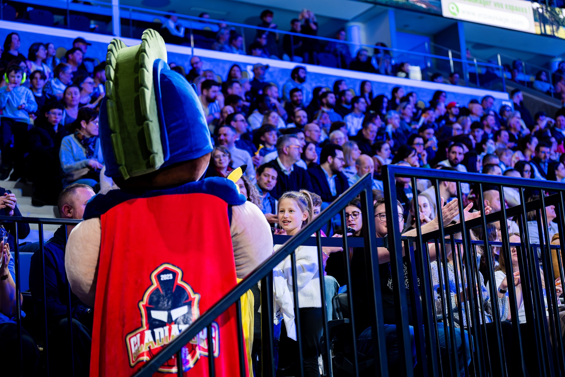 DSC01458.jpg_compressed