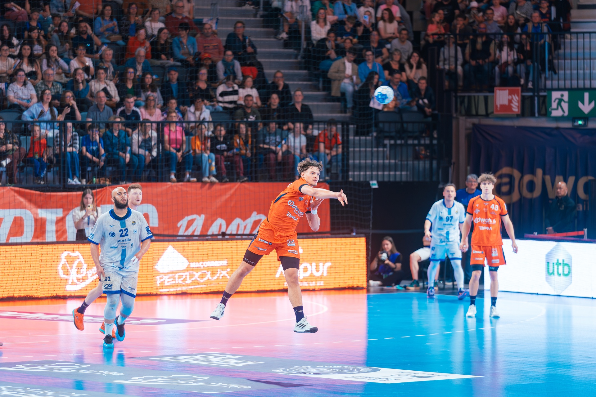 DSC01472.jpg_compressed