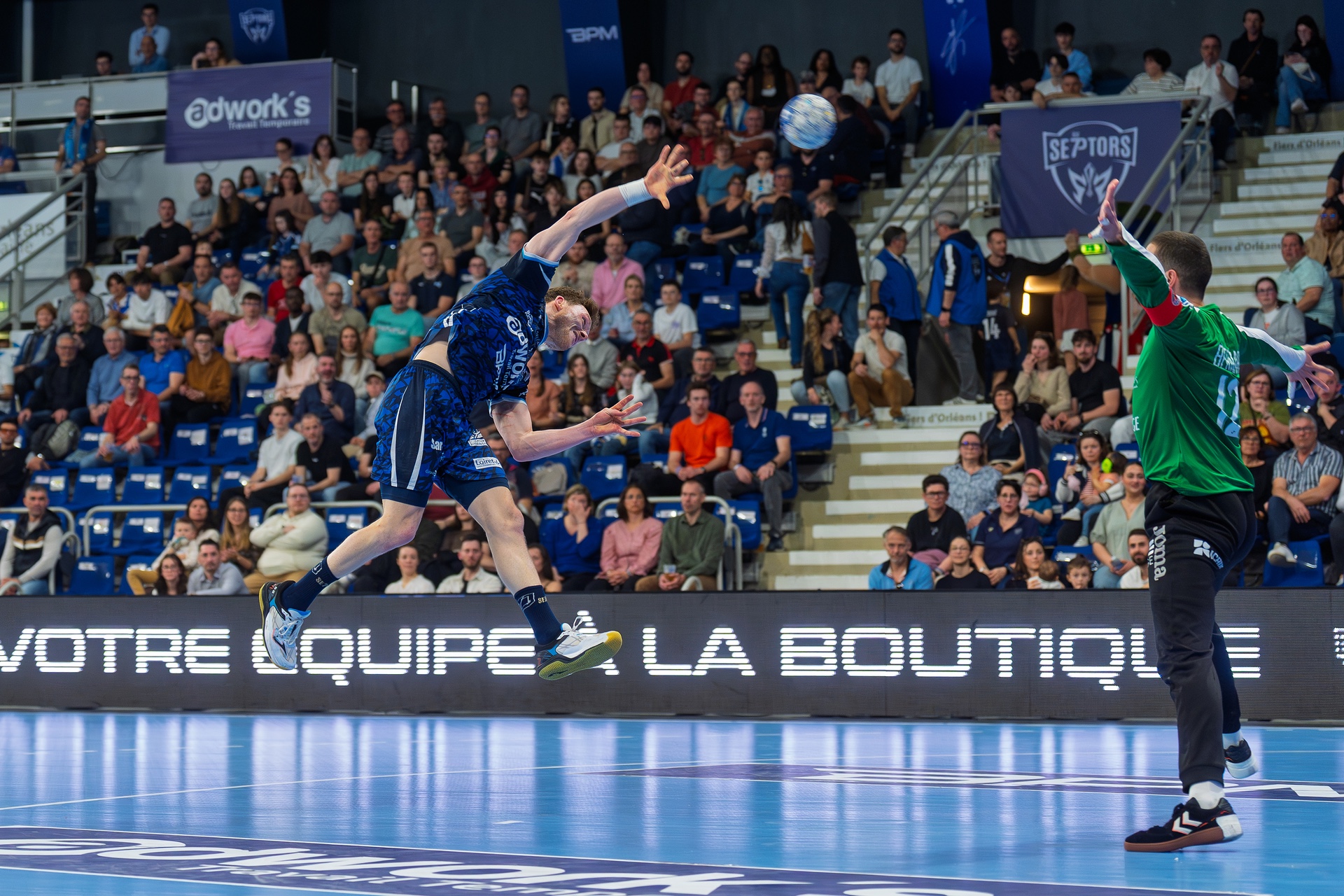 DSC01583.jpg_compressed