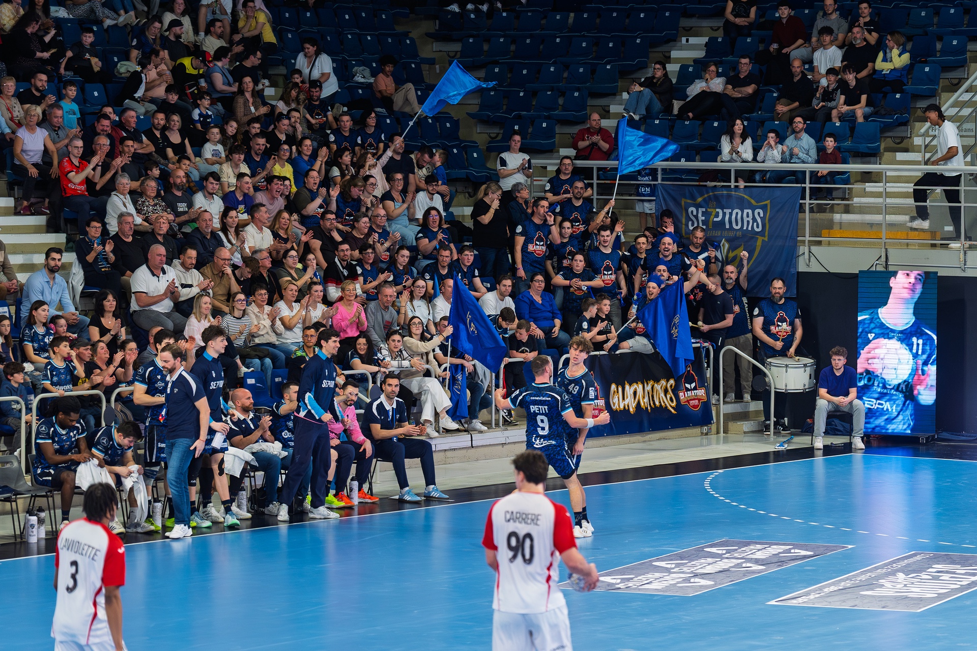 DSC01703.jpg_compressed