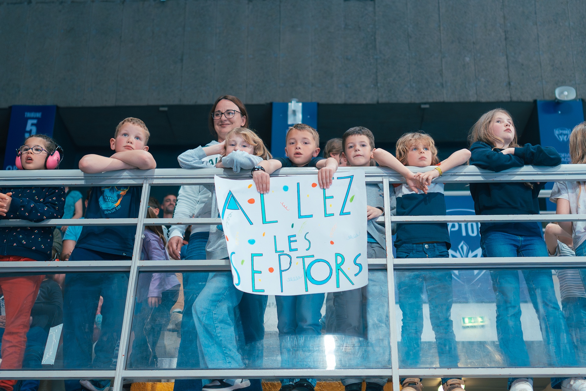 DSC01705.jpg_compressed