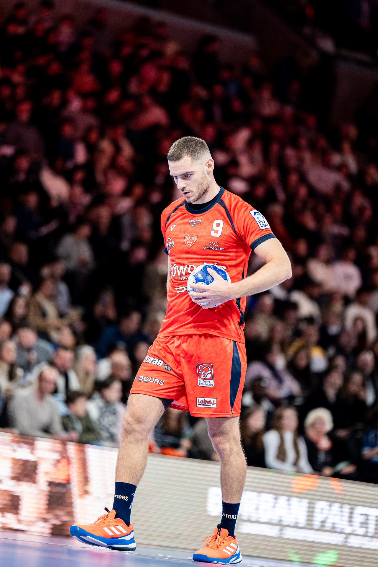 DSC01785.jpg_compressed