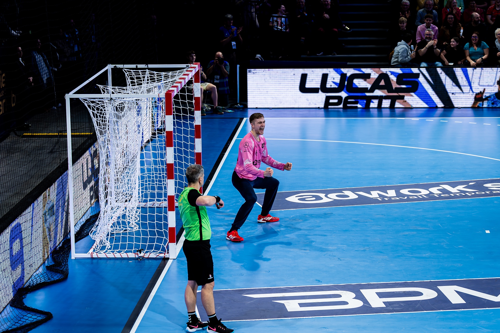 DSC01847.jpg_compressed