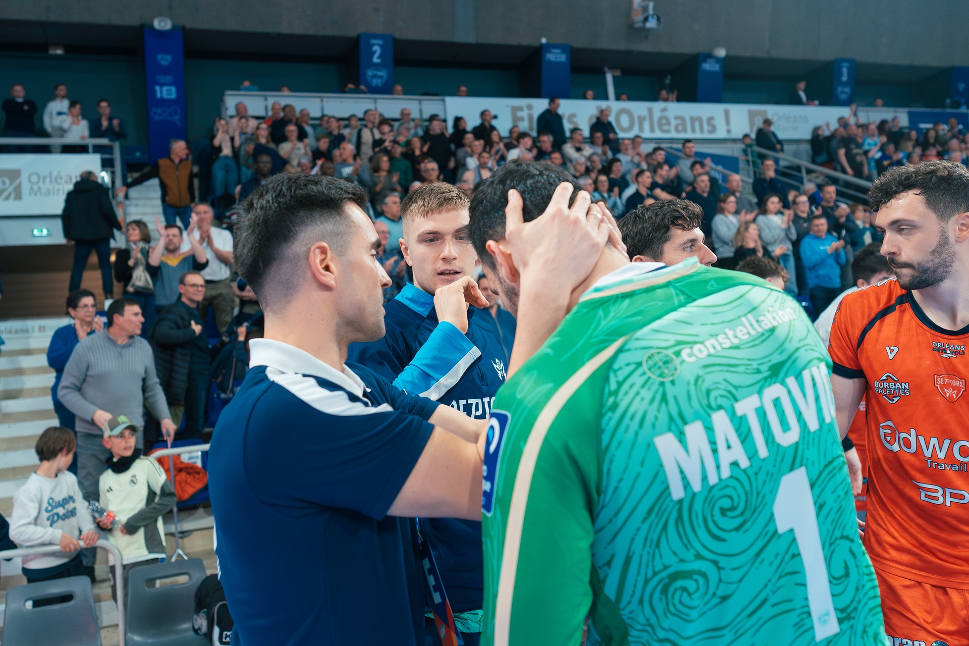 DSC01855.jpg_compressed