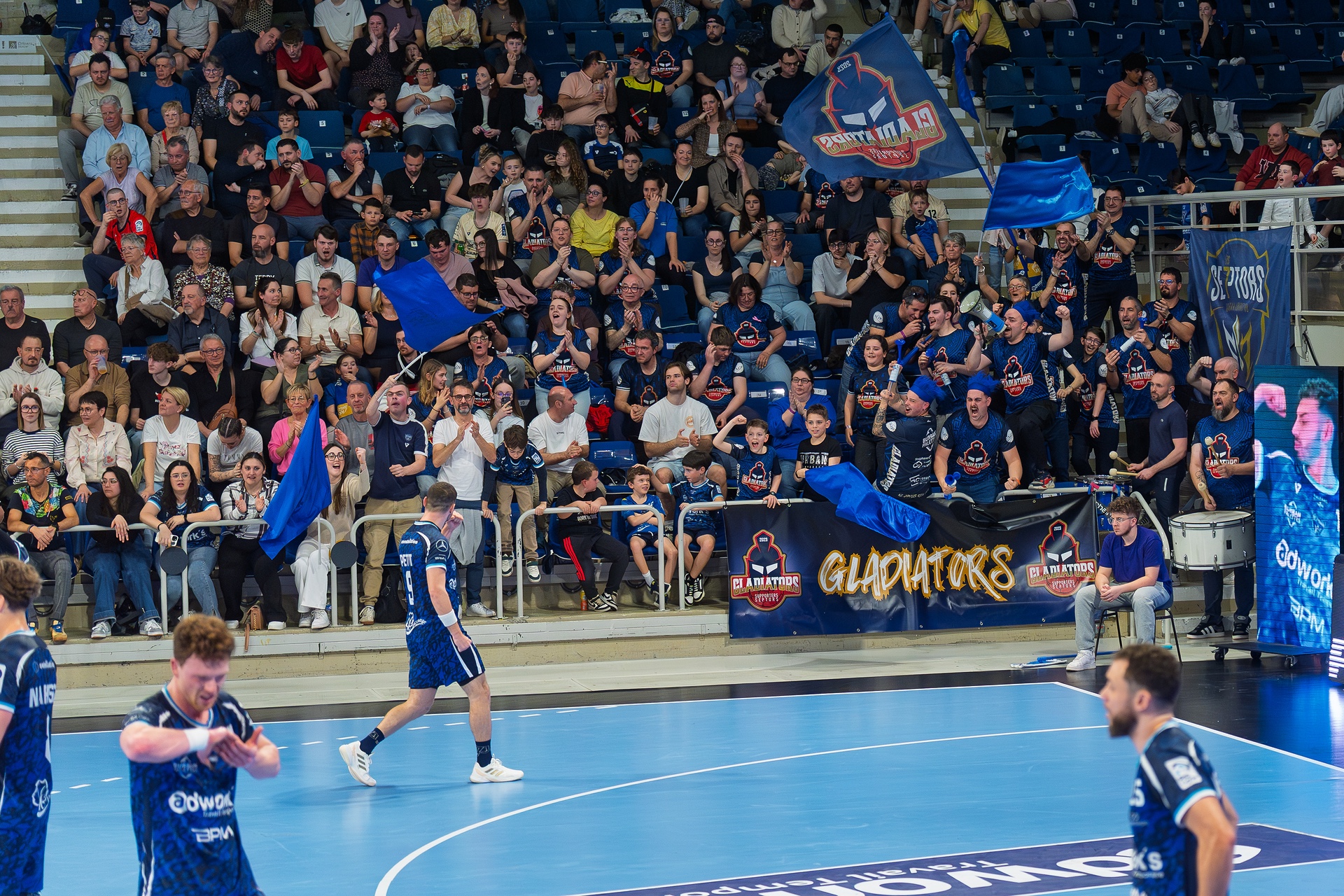 DSC01863.jpg_compressed