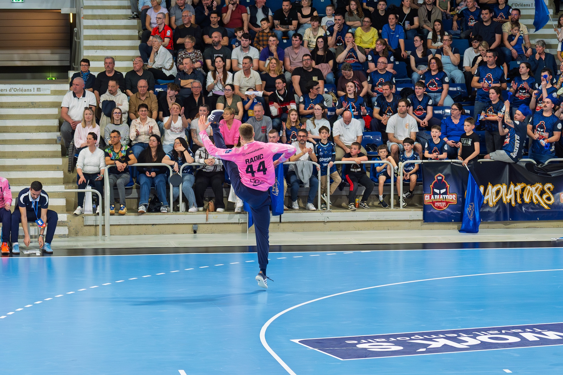 DSC01951.jpg_compressed