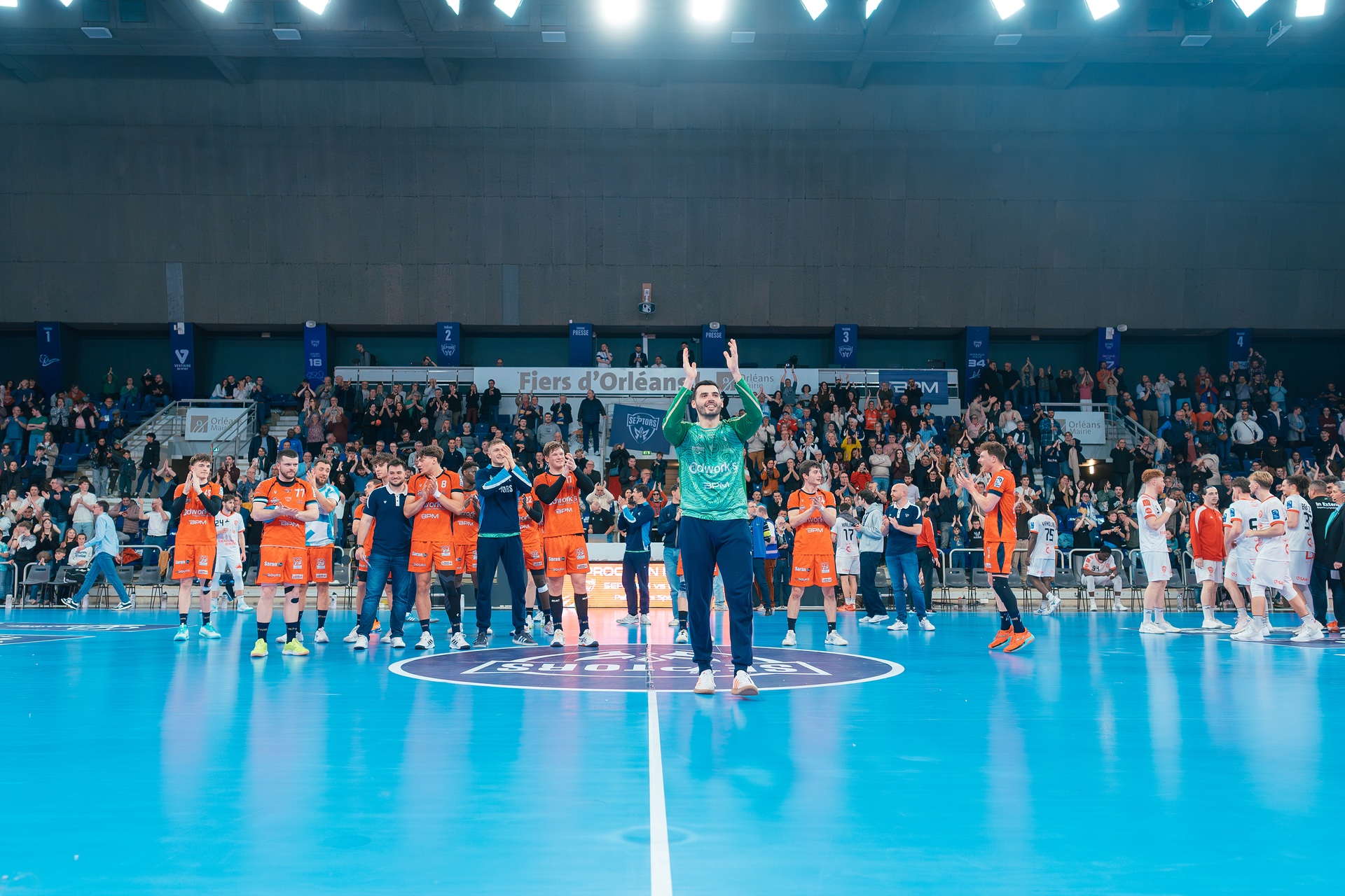 DSC01957.jpg_compressed