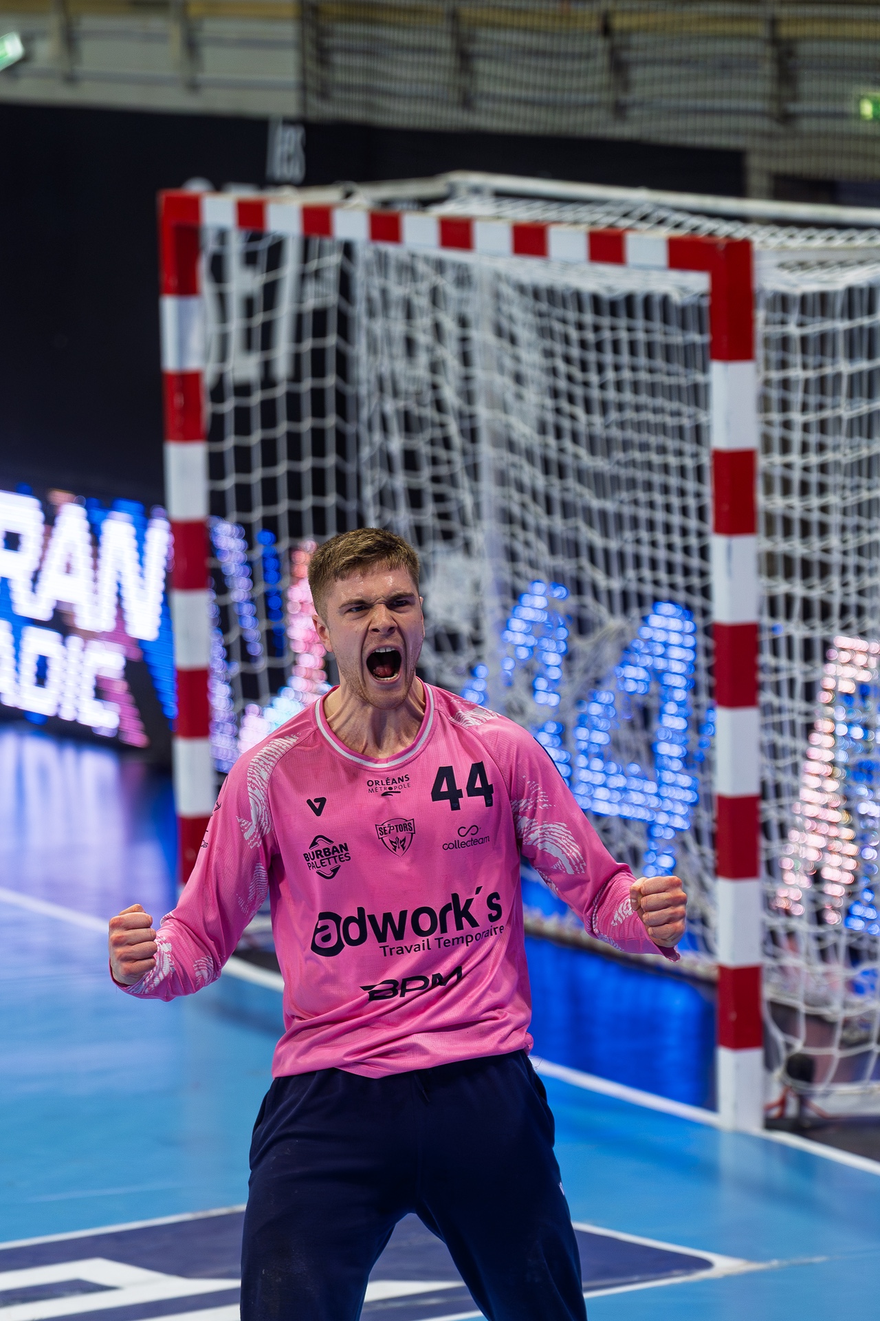 DSC02024.jpg_compressed