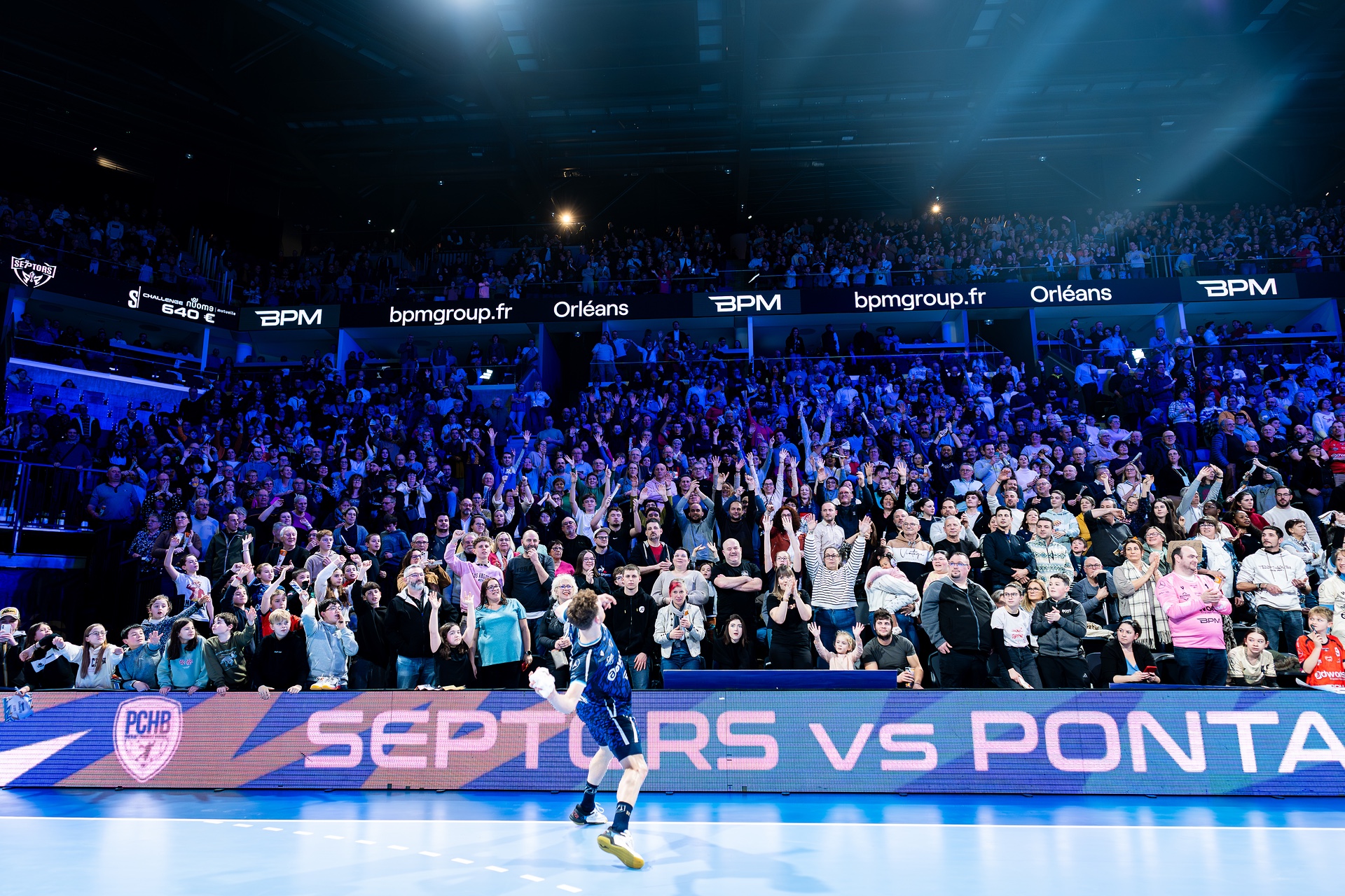 DSC02100.jpg_compressed