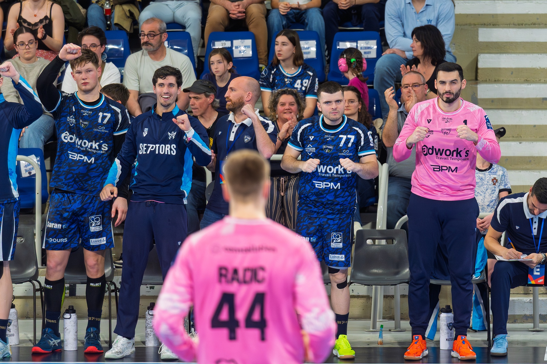 DSC02118.jpg_compressed