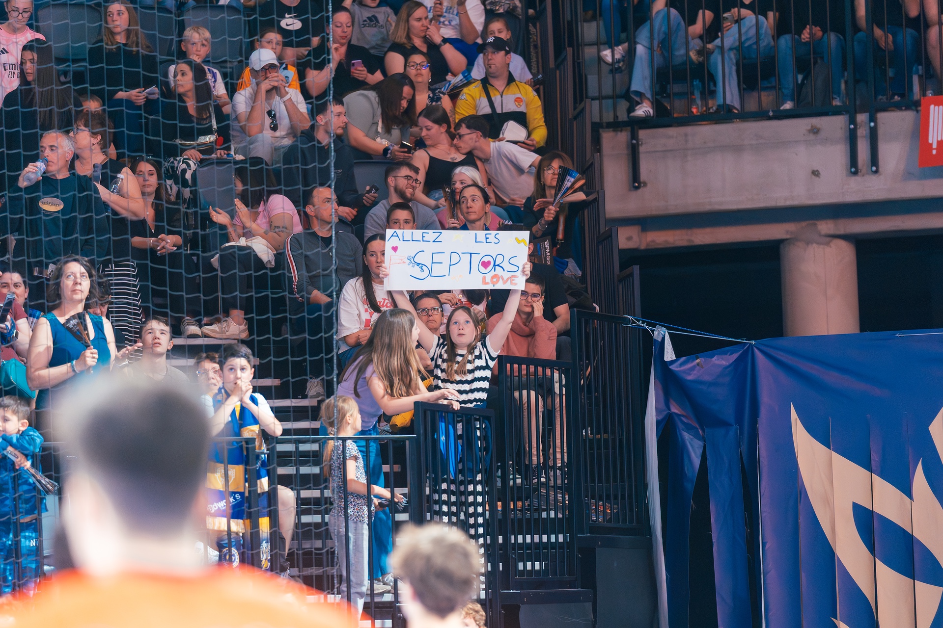 DSC02133.jpg_compressed