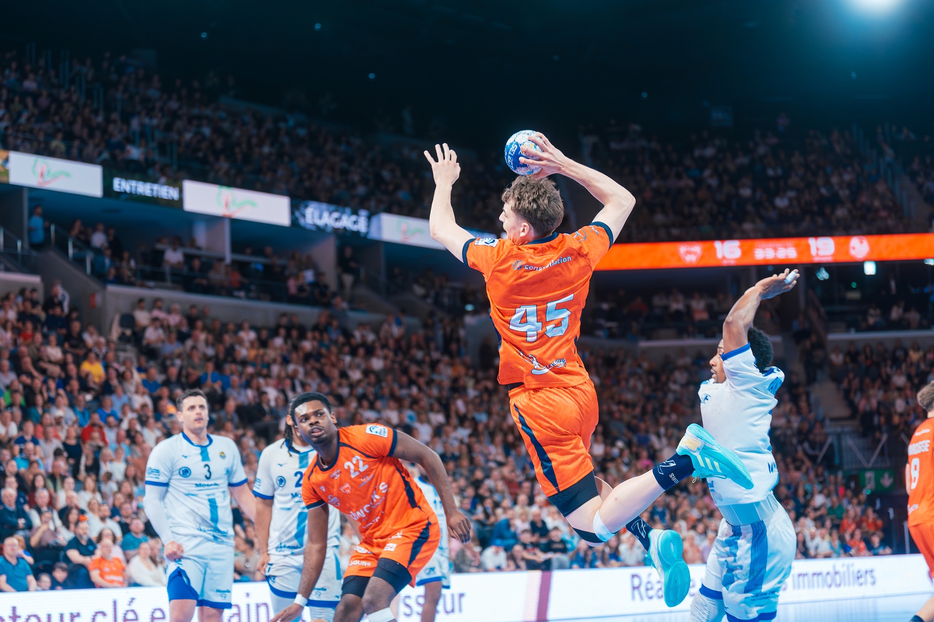 DSC02252.jpg_compressed