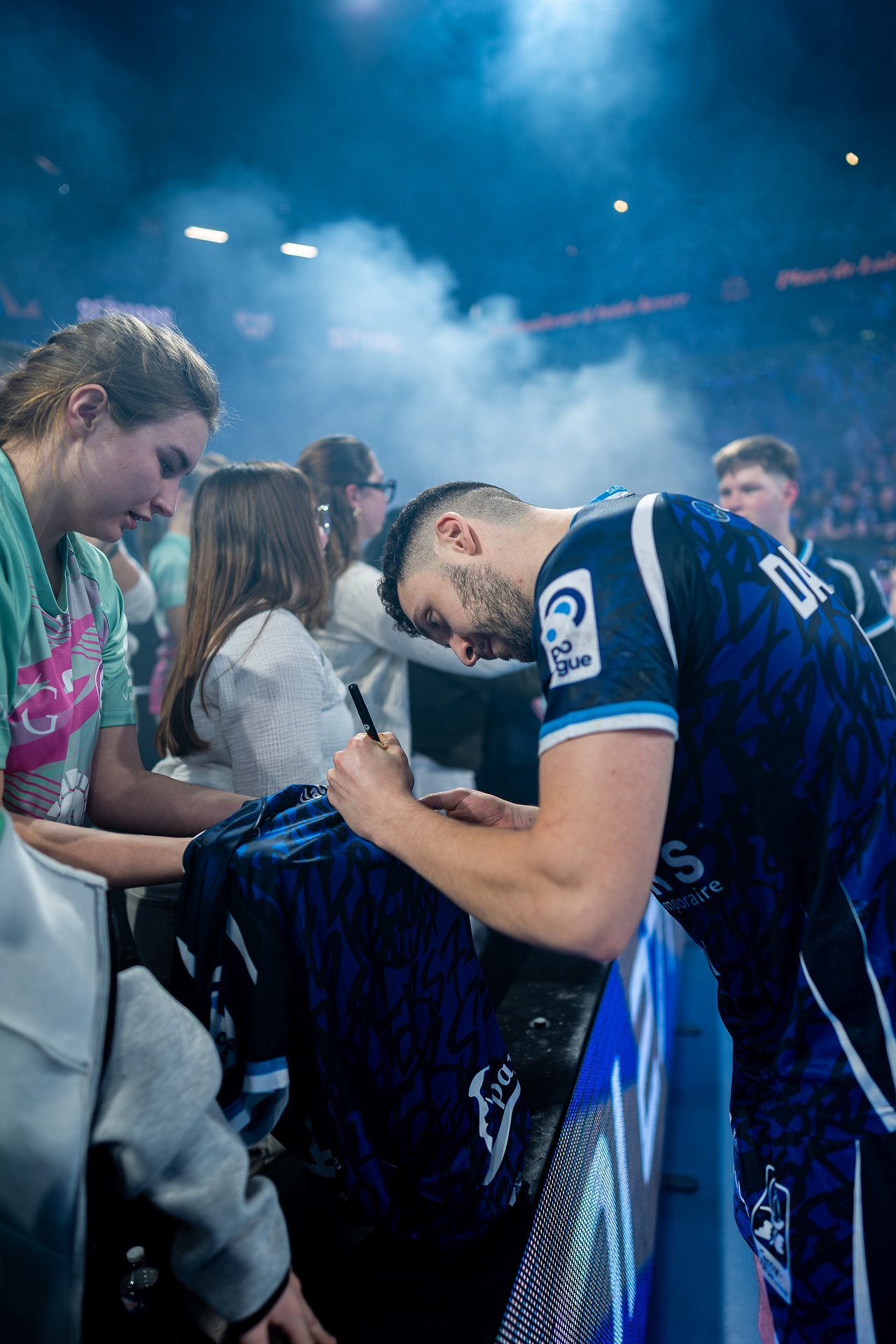 DSC02281.jpg_compressed