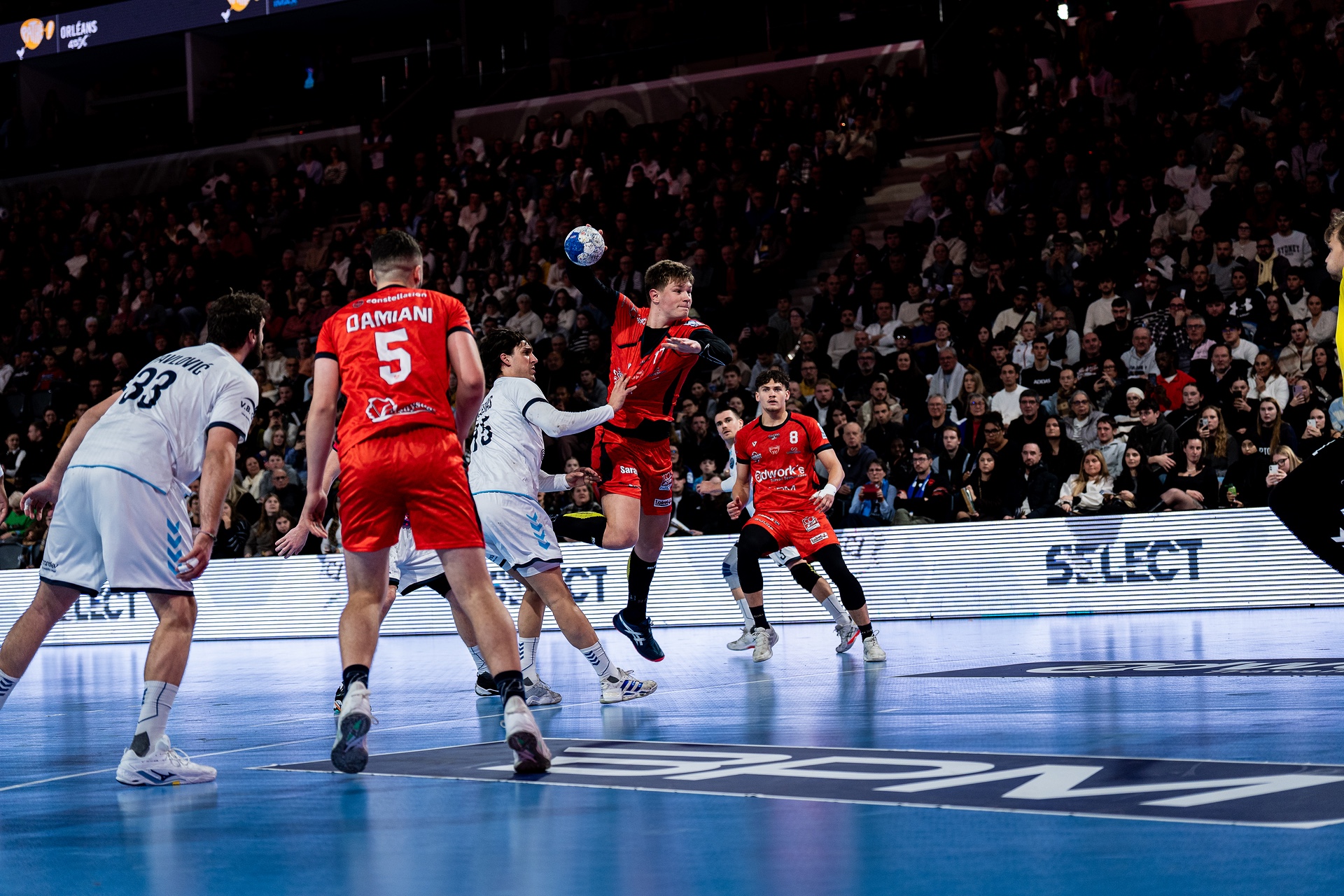 DSC02685.jpg_compressed