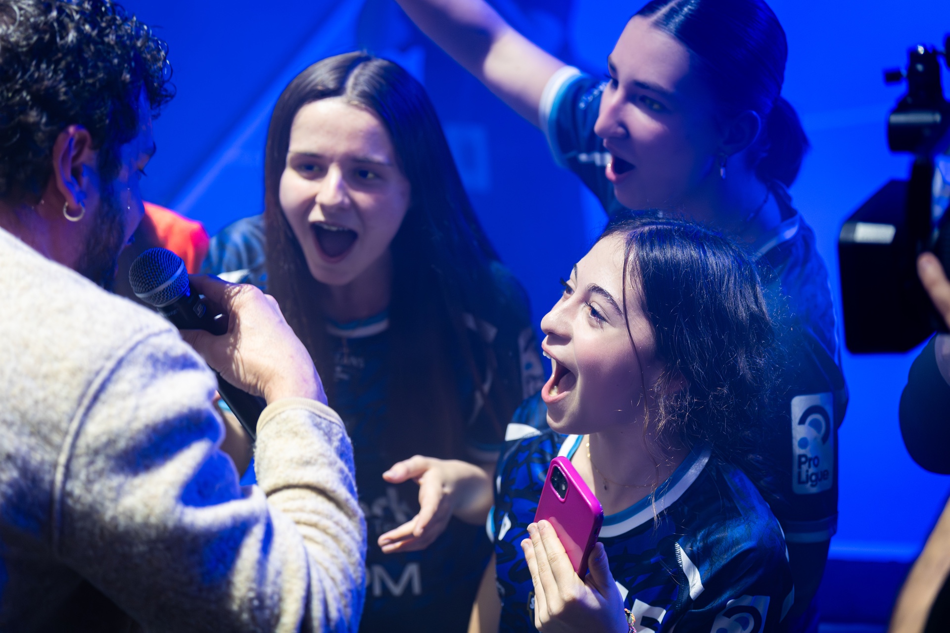 DSC02715.jpg_compressed