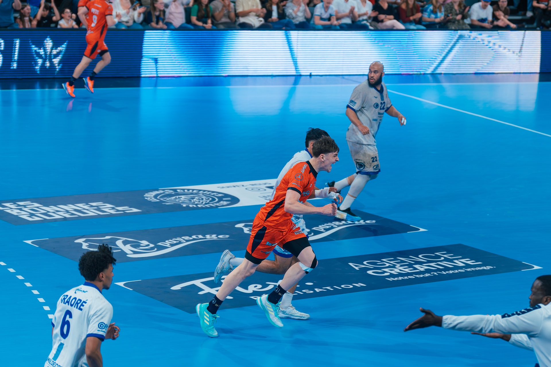 DSC02754.jpg_compressed