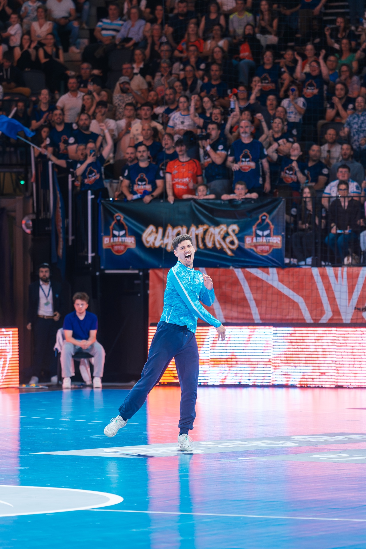 DSC02835.jpg_compressed