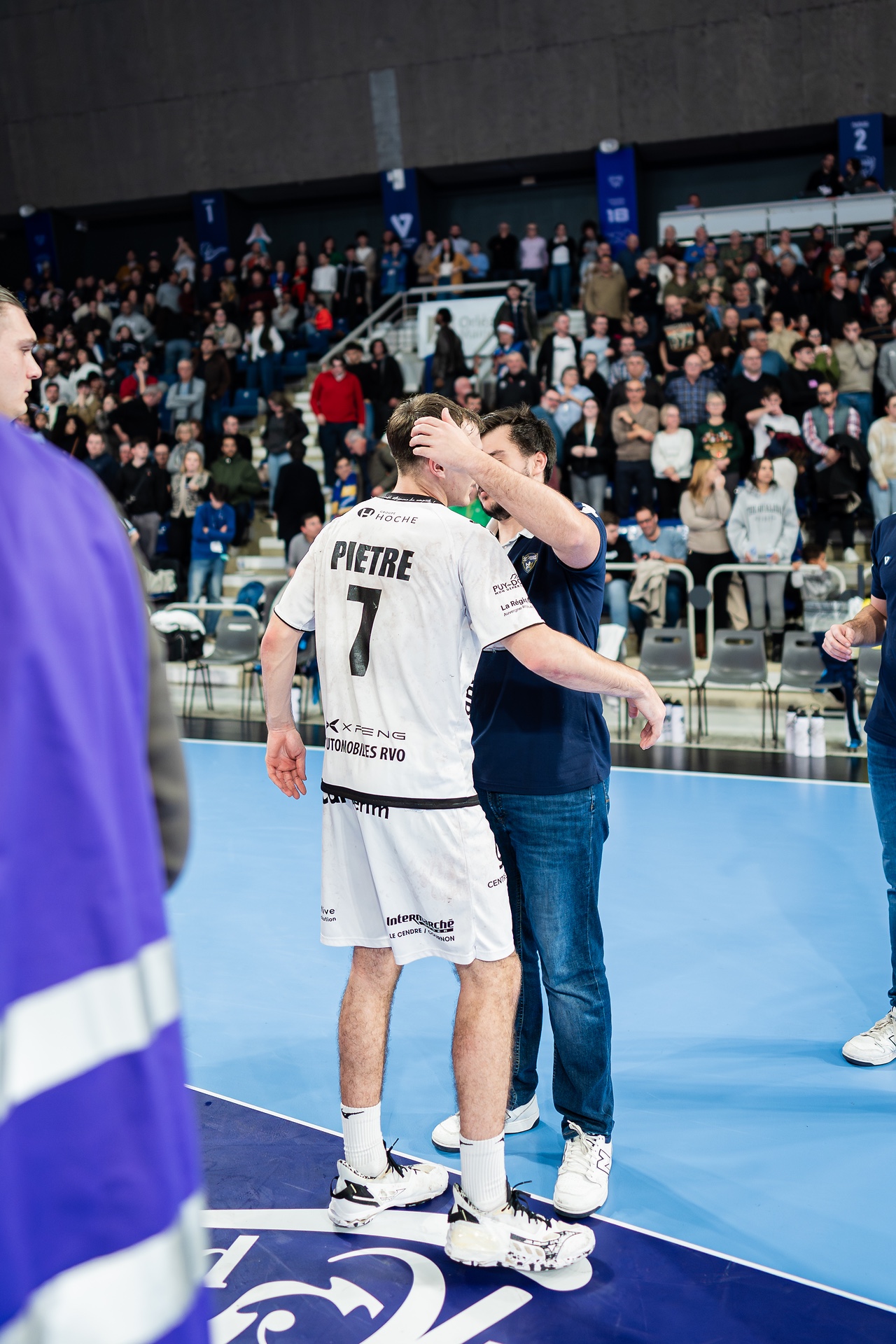 DSC02880.jpg_compressed