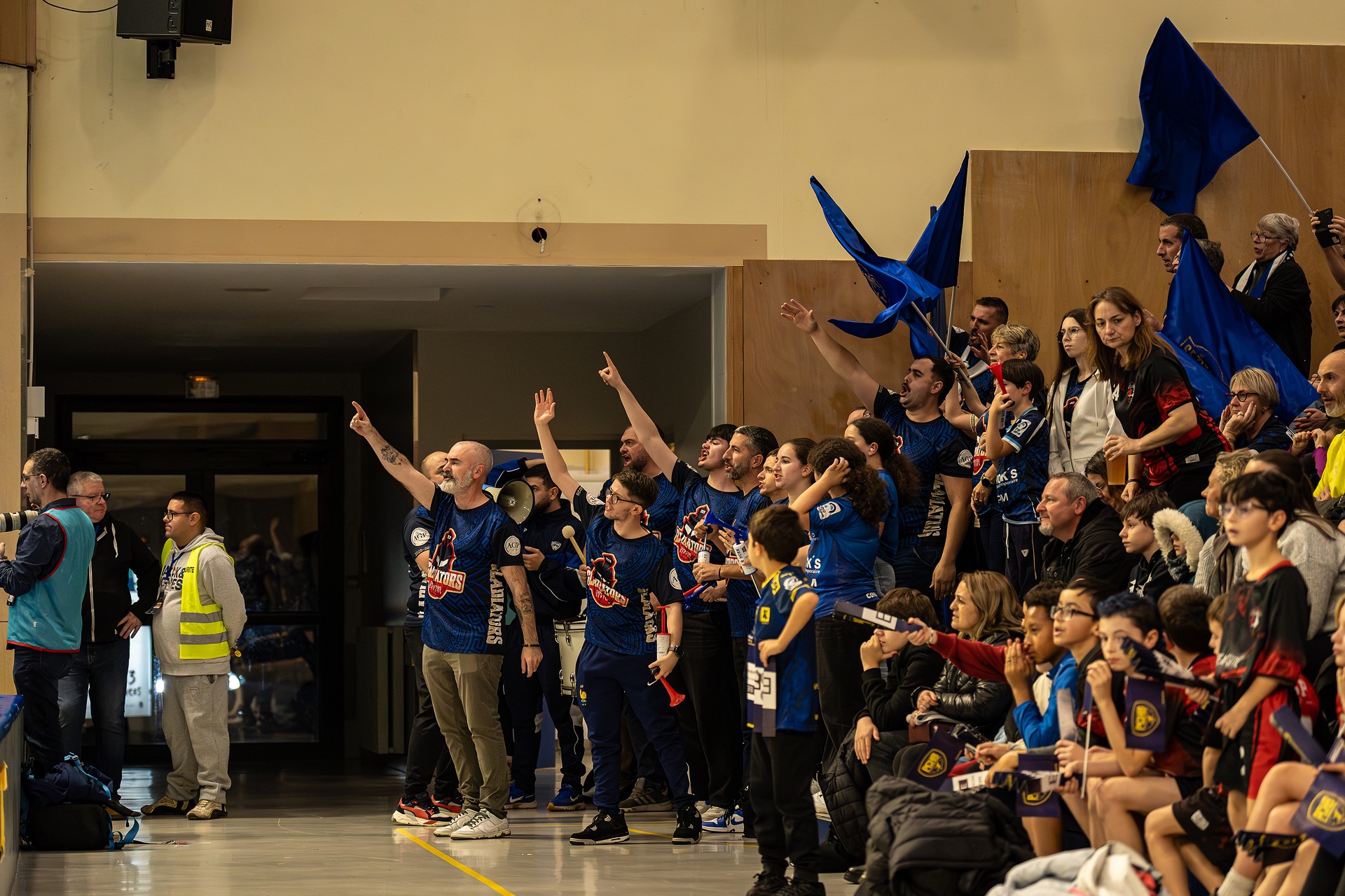 DSC02995.jpg_compressed