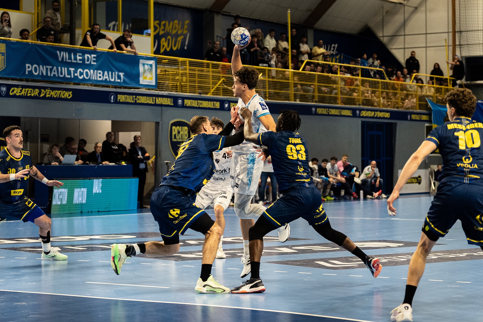 DSC03000.jpg_compressed