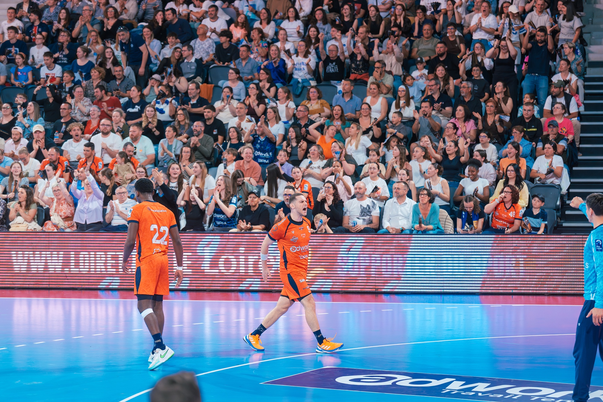 DSC03072.jpg_compressed