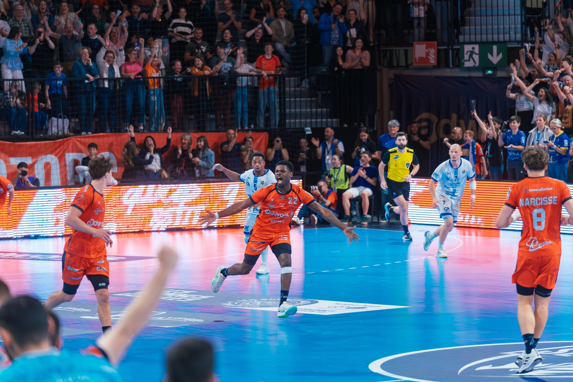 DSC03187.jpg_compressed