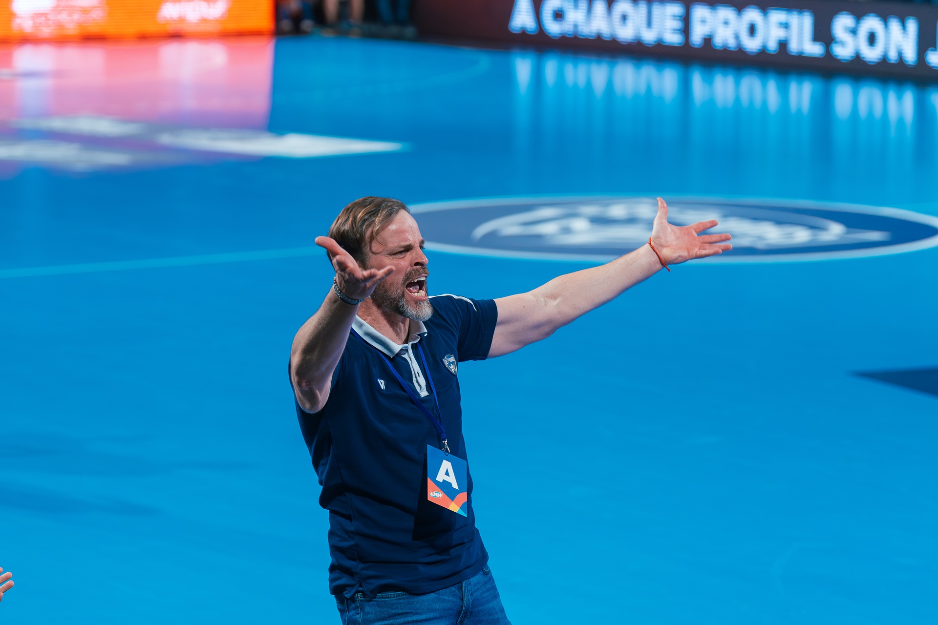 DSC03219.jpg_compressed