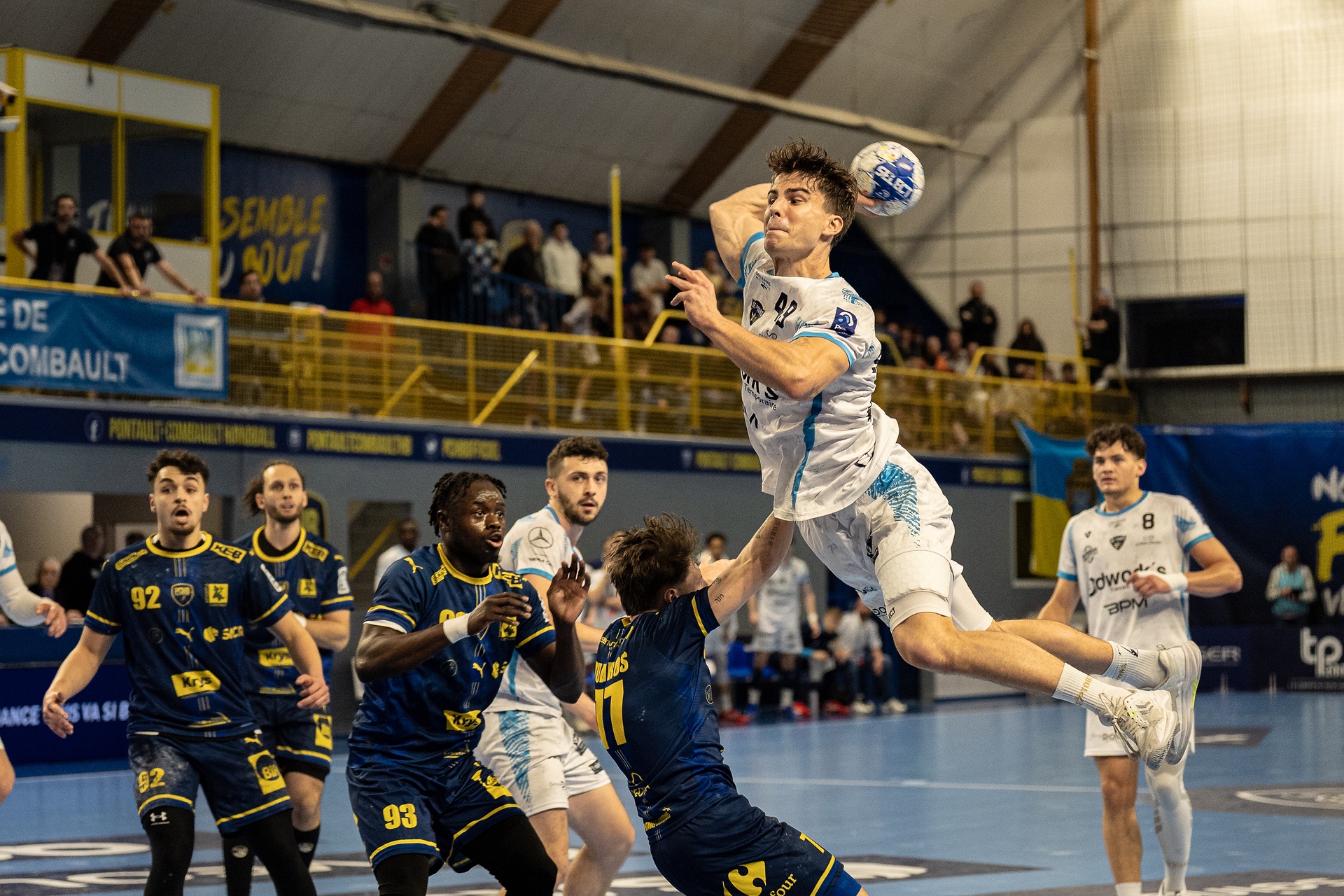 DSC03225.jpg_compressed