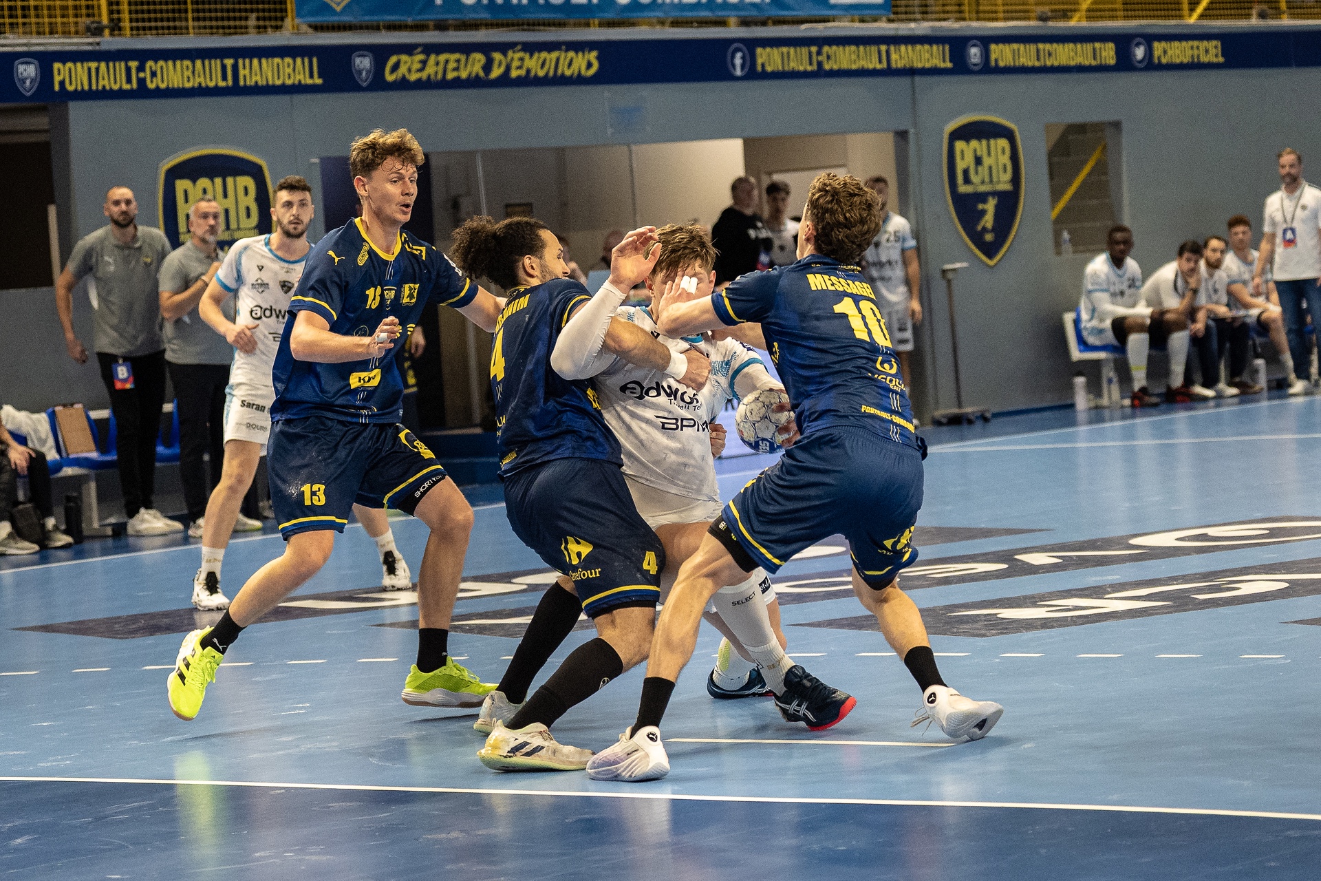 DSC03241.jpg_compressed