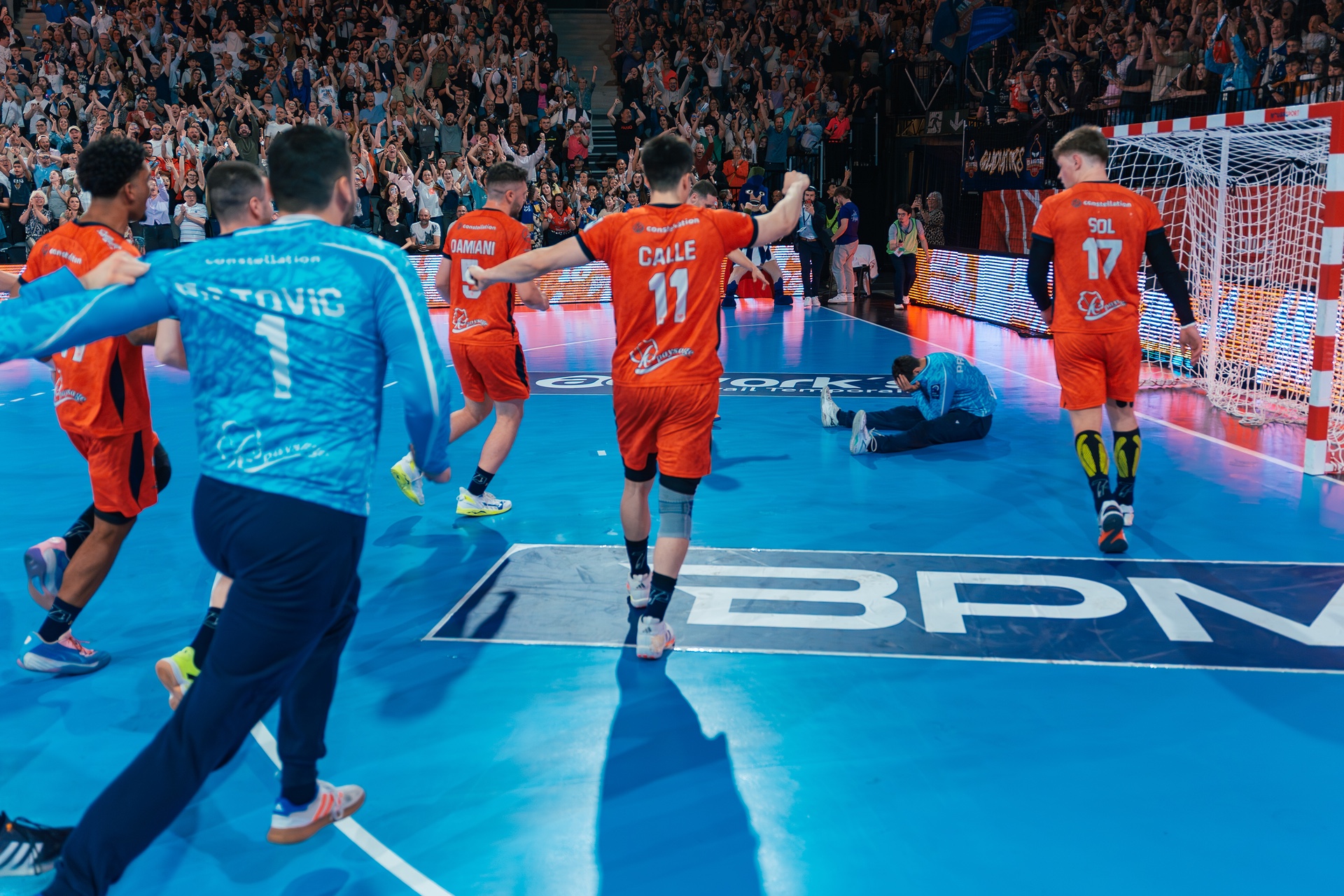 DSC03464.jpg_compressed