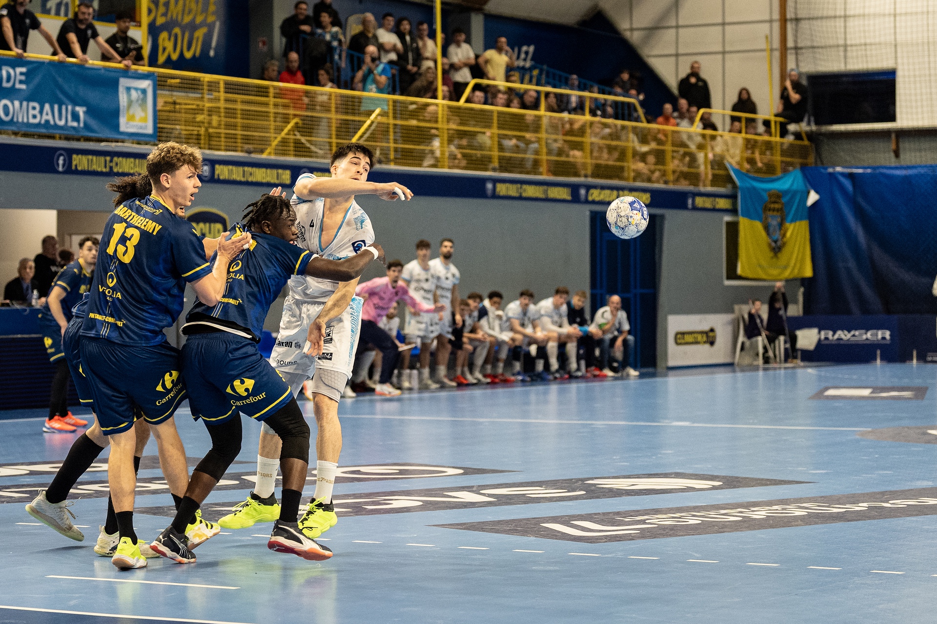 DSC03527.jpg_compressed