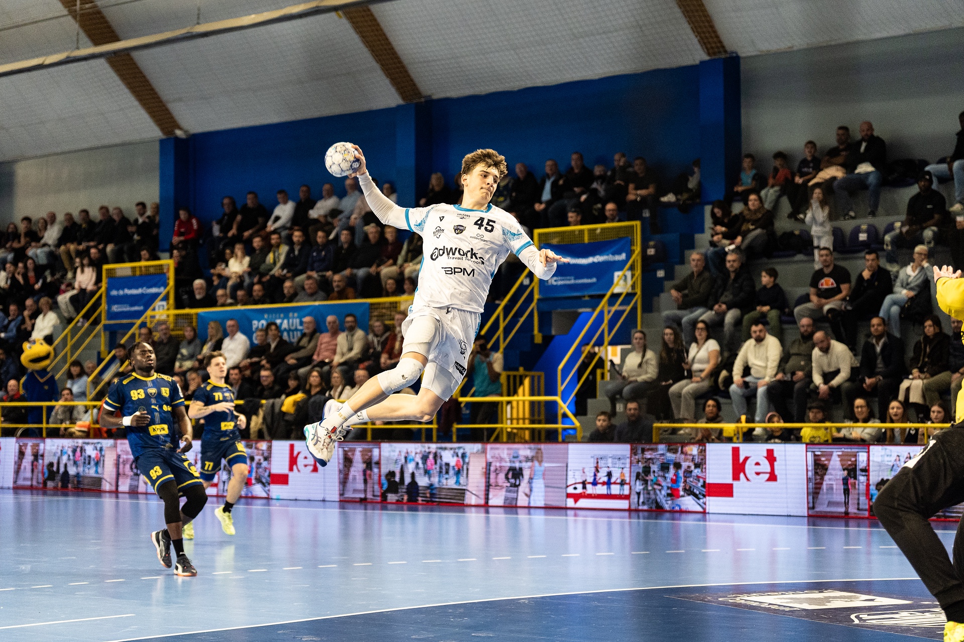 DSC03612-2.jpg_compressed