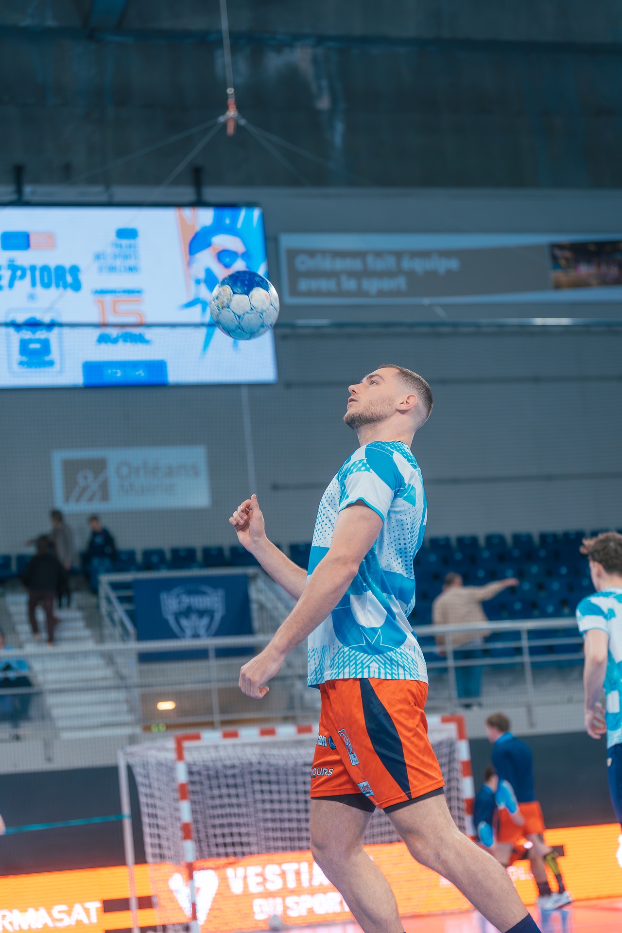 DSC03670.jpg_compressed