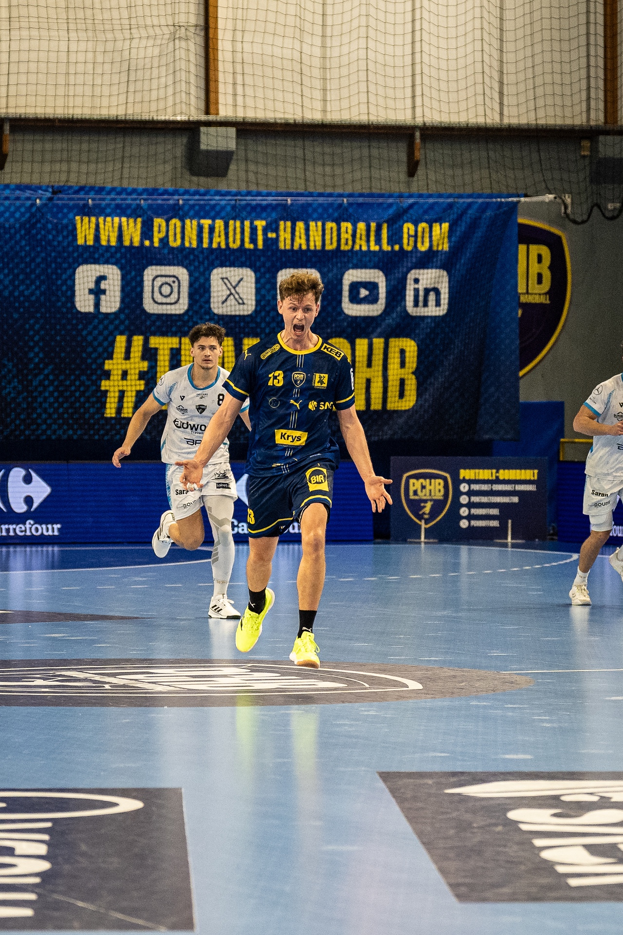 DSC03676-2.jpg_compressed