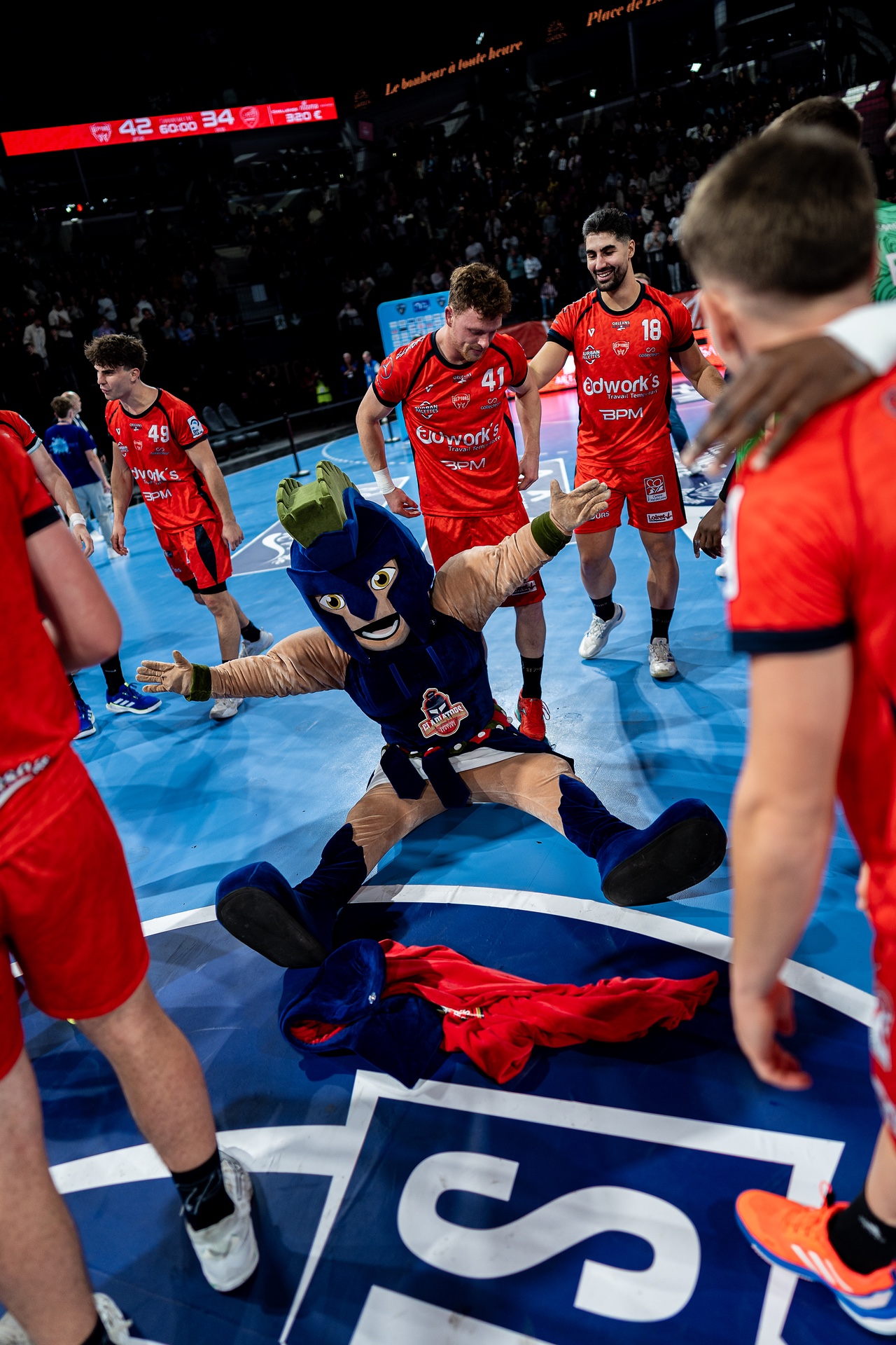 DSC03696.jpg_compressed